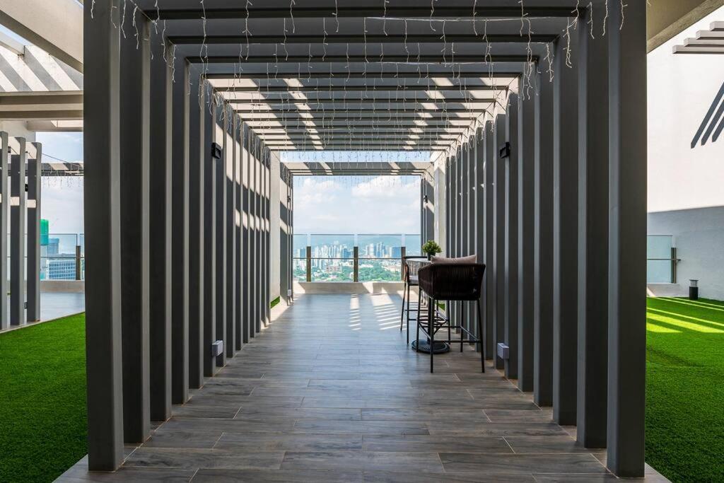 Agile Bukit Bintang Dark Grey Aesthetic Near Trx, Pavilion Appartement